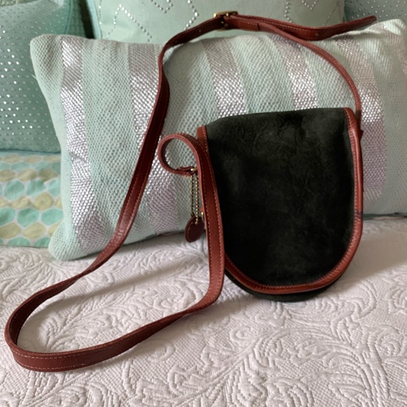 ROOTS leather purse - Picture 3 of 3